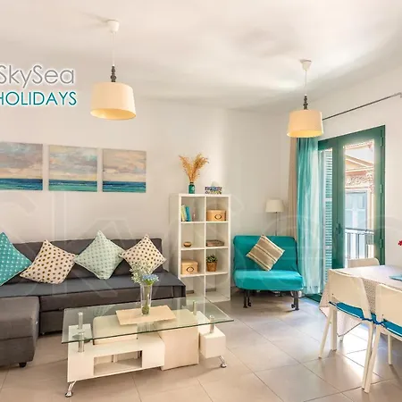 Skysea Holidays City Center Suites Malaga Exterior photo