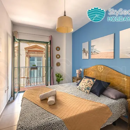 Skysea Holidays City Center Suites Malaga Exterior photo